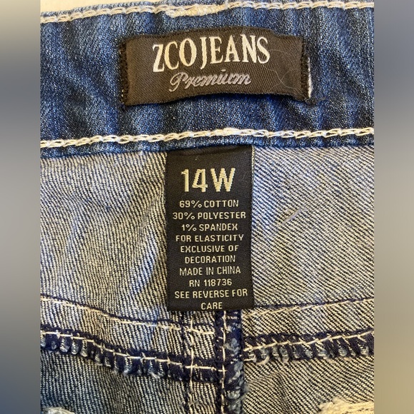 ZCO Embellished denim shorts 16W - Picture 3 of 9